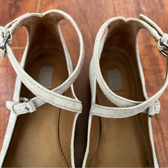 Frye Sienna Cross Flat - Picture 3 of 8